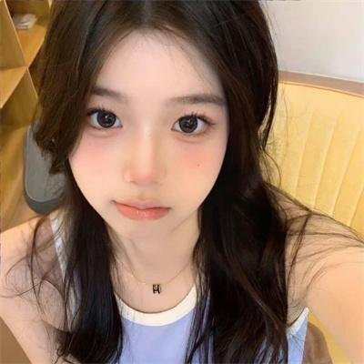 驼背人与舞女